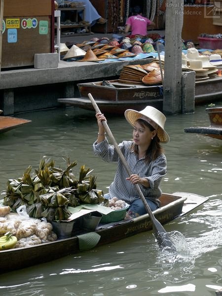Floating Market Places